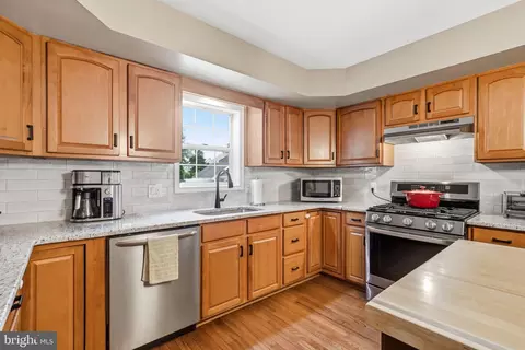 Kitchen - 706 Main St, Riverton, NJ 08077 photo 3 of 6