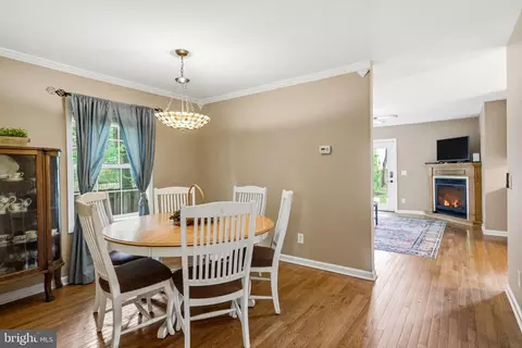 Dining - 706 Main St, Riverton, NJ 08077 photo 2 of 2