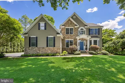 396 E 3rd St, Moorestown, NJ 08057