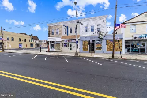 117 S Pavilion Ave, Riverside, NJ 08075