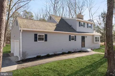 221 Oak Ln, Tabernacle, NJ 08088
