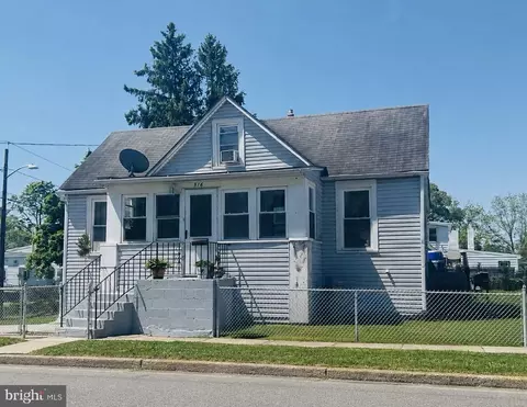 916 Walnut St, Burlington, NJ 08016