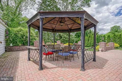 Exterior - 20 Cooper Ave, Marlton, NJ 08053 photo 5 of 9