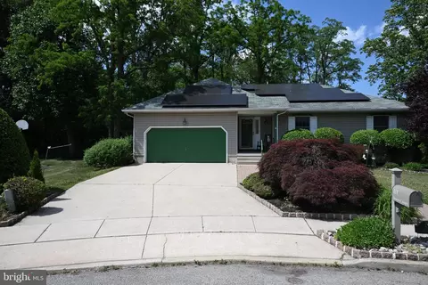 111 Jason Ct, Delran, NJ 08075