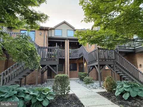 1704 Augusta Cir, Mount Laurel, NJ 08054