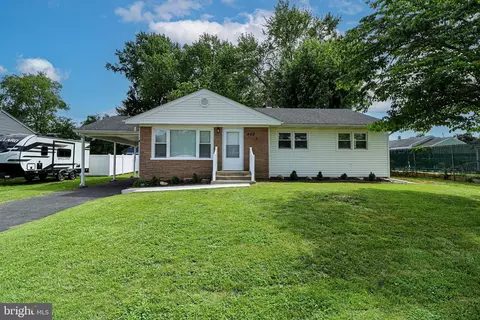 402 Pennington Dr #200, Westampton, NJ 08060