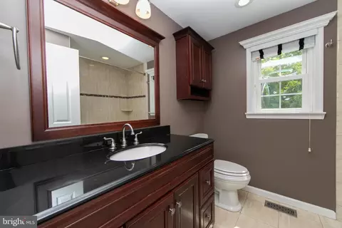 Bath - 2 Jay Ct, Marlton, NJ 08053 photo 3 of 3