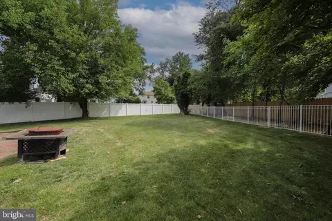 Exterior - 2 Jay Ct, Marlton, NJ 08053 photo 7 of 11