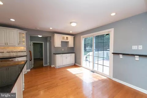 Entry Way - 2 Jay Ct, Marlton, NJ 08053 photo 3 of 4