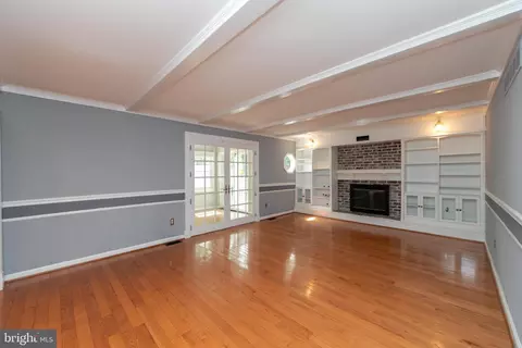 Living - 2 Jay Ct, Marlton, NJ 08053 photo 6 of 8