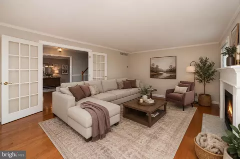 Living - 2 Jay Ct, Marlton, NJ 08053 photo 1 of 8