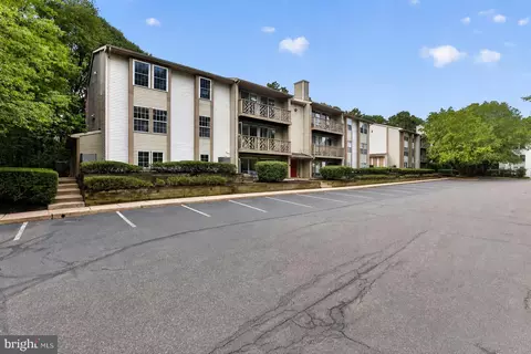 33 Sequoia Ct, Marlton, NJ 08053