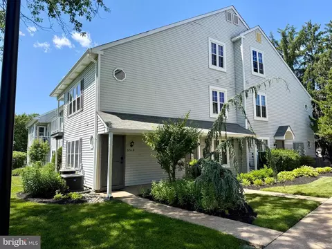 374 B Delancey Pl #374, Mount Laurel, NJ 08054
