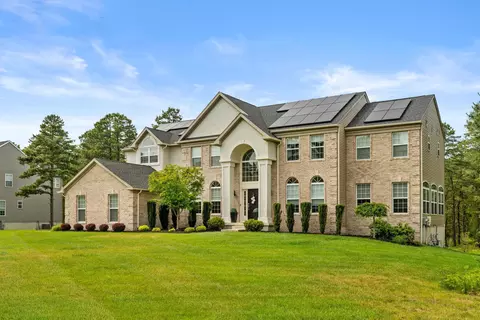 11 Aberdeen Ct, Marlton, NJ 08053