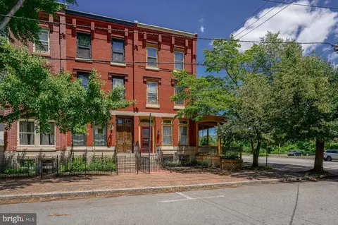 339 E Union St, Burlington, NJ 08016