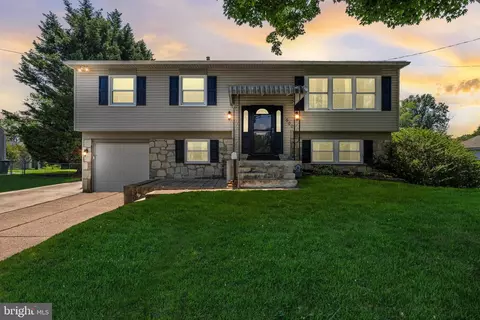 500 Woodlane Ct, Cinnaminson, NJ 08077