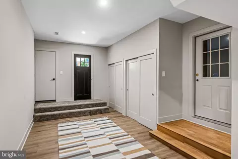 Entry Way - 319 E Central Ave, Moorestown, NJ 08057 photo 9 of 10