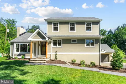 Exterior - 319 E Central Ave, Moorestown, NJ 08057 photo 2 of 11