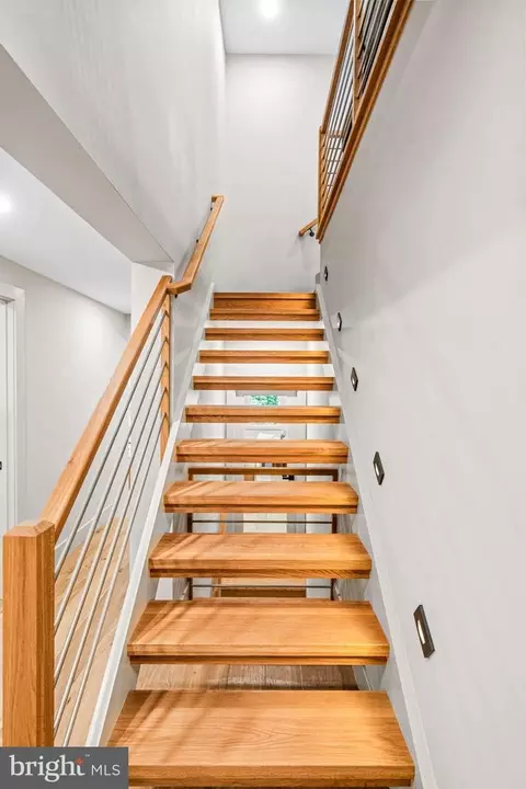 Entry Way - 319 E Central Ave, Moorestown, NJ 08057 photo 5 of 10
