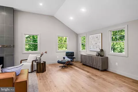Living - 319 E Central Ave, Moorestown, NJ 08057 photo 3 of 4