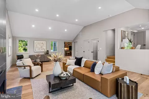 Living - 319 E Central Ave, Moorestown, NJ 08057 photo 4 of 4