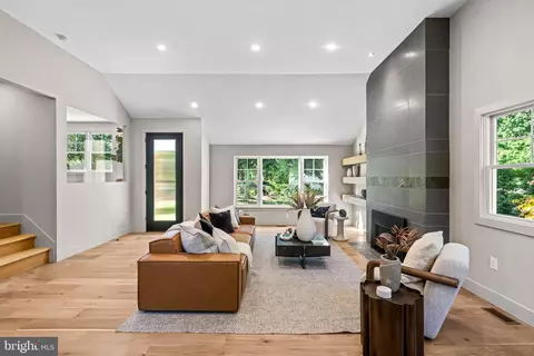 Living - 319 E Central Ave, Moorestown, NJ 08057 photo 1 of 4