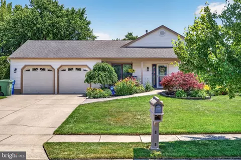 202 Wellington Dr, Marlton, NJ 08053