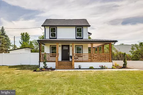 132 Eayrestown Rd, Southampton, NJ 08088