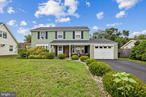 40 Berkshire Ln, Willingboro, NJ 08046