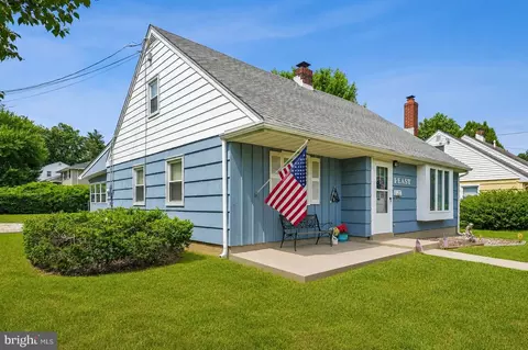 1 E Harris Ave, Moorestown, NJ 08057