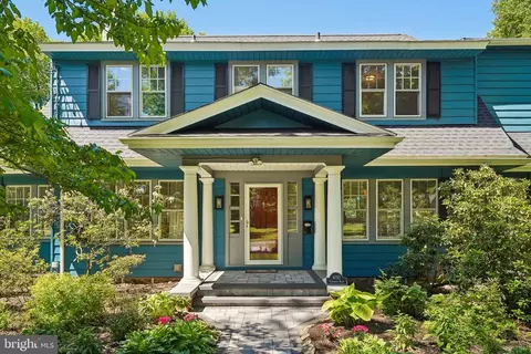 400 N Stanwick Rd, Moorestown, NJ 08057