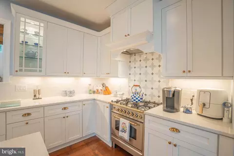 Kitchen - 408 Kaila Ct, Tabernacle, NJ 08088 photo 5 of 5