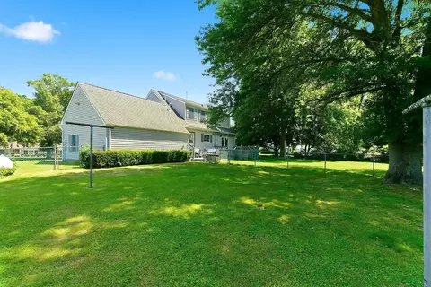 Exterior - 8 Edwards Dr, Wrightstown, NJ 08562 photo 7 of 7