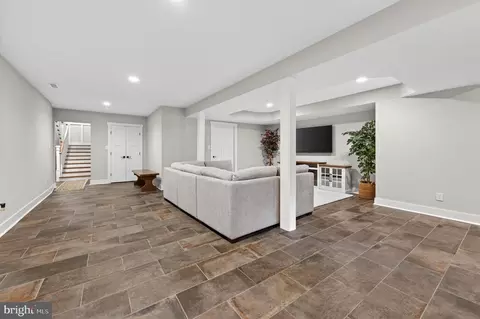 683 Gravelly Hollow Rd, Medford, NJ 08055