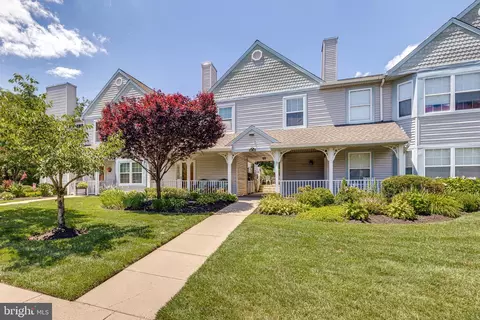 1002 Sweetwater Dr, Cinnaminson, NJ 08077