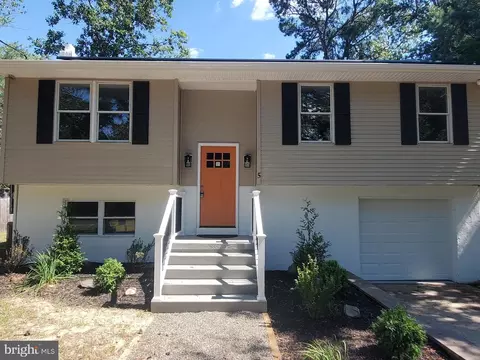 5 Maryland Trl, Browns Mills, NJ 08015