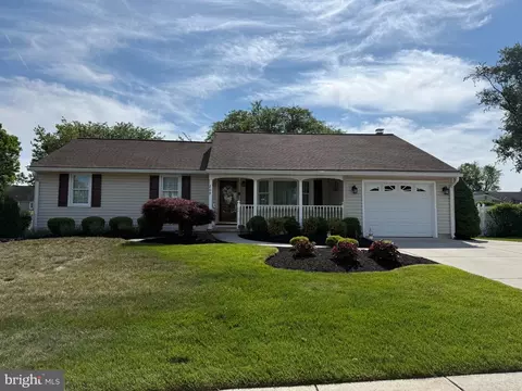209 Yardley Rd, Delran, NJ 08075