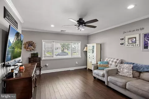 Living - 7 Rose Ave, Maple Shade, NJ 08052 photo 1 of 1