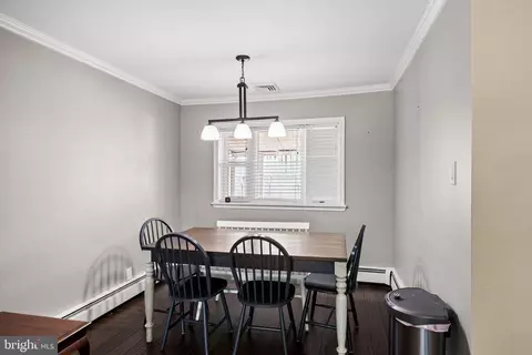 Dining - 7 Rose Ave, Maple Shade, NJ 08052 photo 1 of 1