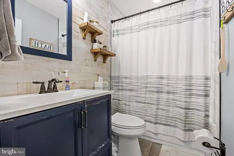 Bath - 7 Rose Ave, Maple Shade, NJ 08052 photo 1 of 1