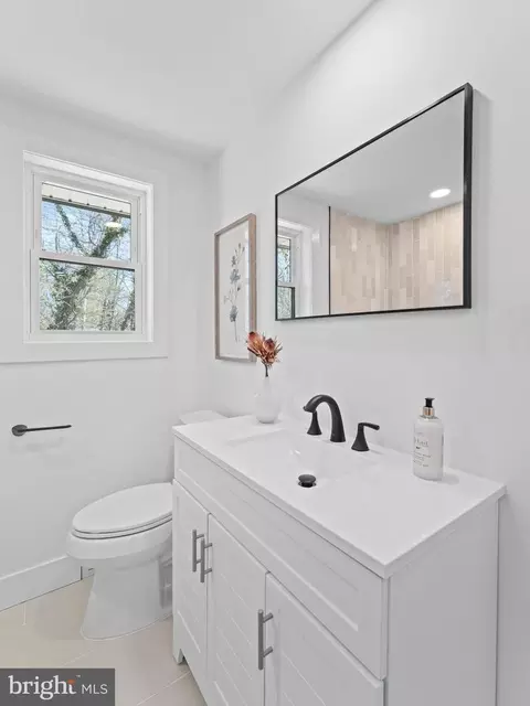 Bath - 3 Overbrook Cir, Moorestown, NJ 08057 photo 4 of 5