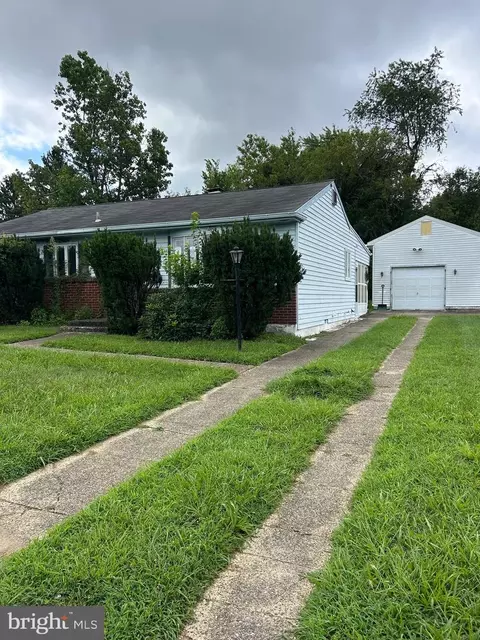 8 Boswell Rd, Marlton, NJ 08053
