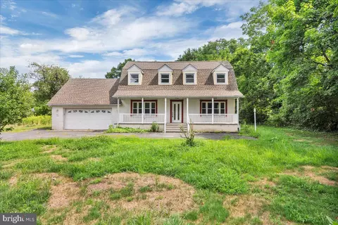 2480 Monmouth Rd, Jobstown, NJ 08041
