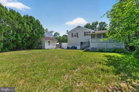 Exterior - 803 Devon Rd, Riverside, NJ 08075 photo 12 of 14