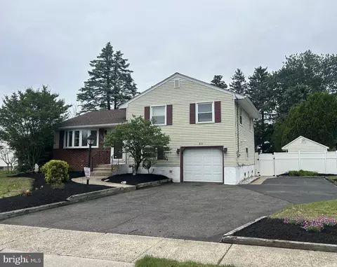 803 Devon Rd, Riverside, NJ 08075