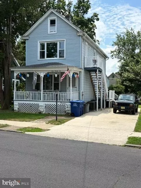 326 Riverview Ave, Florence, NJ 08518