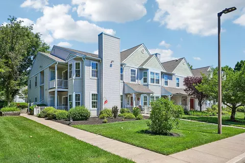 1005 Sweetwater Dr, Cinnaminson, NJ 08077