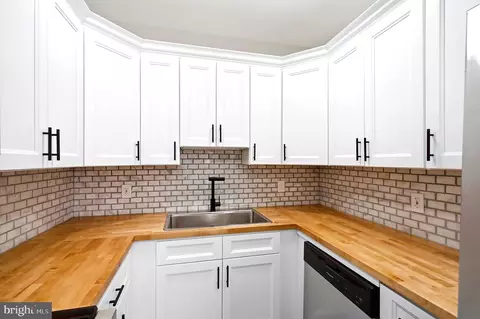 225 Stacy, Burlington, NJ 08016
