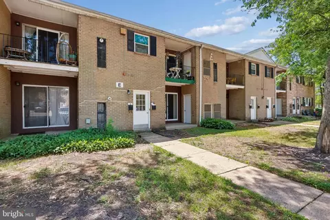 1294 Cooper #E8, Edgewater Park, NJ 08010