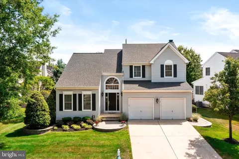 4 Bay Hill Ct, Westampton, NJ 08060
